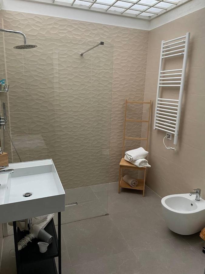 Alex Comfort House Бари Экстерьер фото